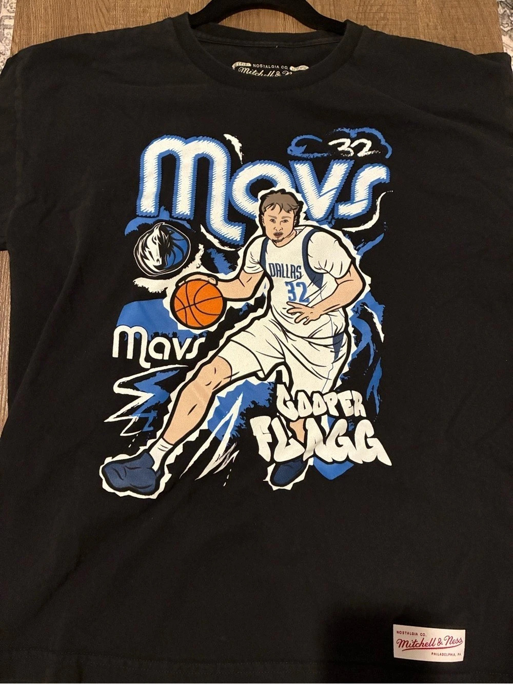 Mitchell & Ness Dallas Mavericks Cooper Flagg graphic tee